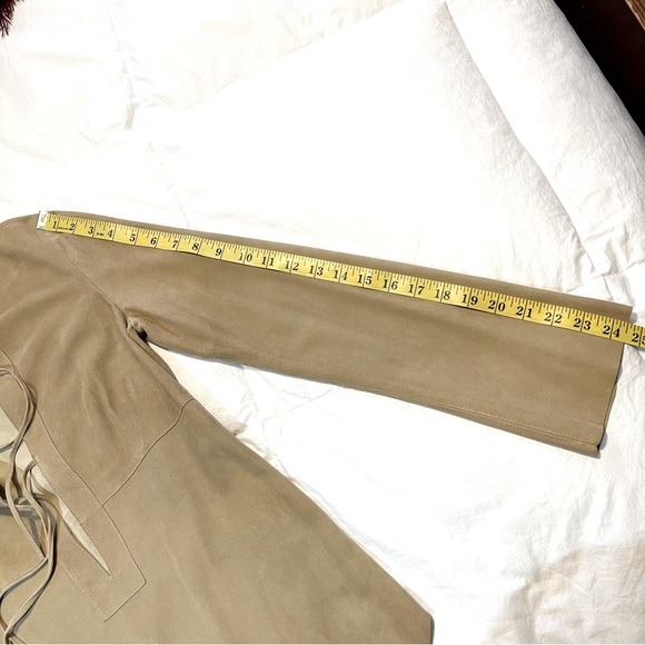 Theory Boho Leather Top with two leather corded bows Size M - Carmel color - Picture 7 of 17